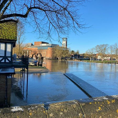 Stratford Upon Avon: 2 Bed Town Centre Apartment, Parking For One Car Eksteriør billede